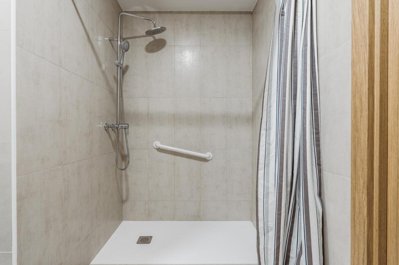 Exclusive Rooms In The Heart Of The City Madrid Exterior photo